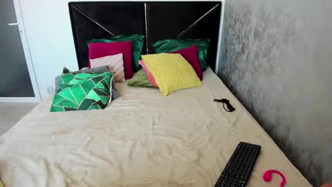 Julia online show from 02-27-26, 12:49