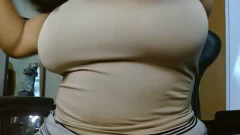 Mari online show from 01-10-26, 01:24