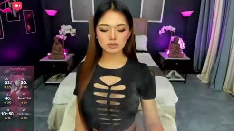 Claire online show from 06-10-26, 11:53