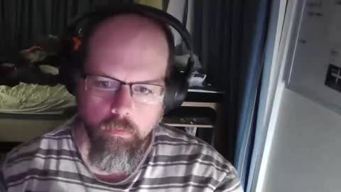 Snapshot of amf_1982 chatting on 04-05-26, 10:56 Andy online show from 04-05-26, 10:56