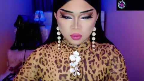 Queen Mireska online show from 06-25-26, 02:43