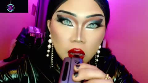 Queen Mireska online show from 07-08-26, 05:50