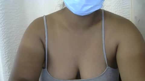 amichouu online show from 11-29-25, 11:02