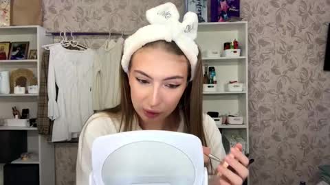 Kate online show from 03-05-26, 04:30