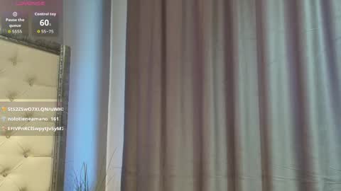 Snapshot of amiellarose chatting on 04-23-26, 12:29 amiellarose online show from 04-23-26, 12:29