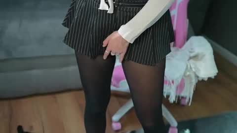 Snapshot of amilia4u chatting on 05-19-26, 08:20 A online show from 05-19-26, 08:20