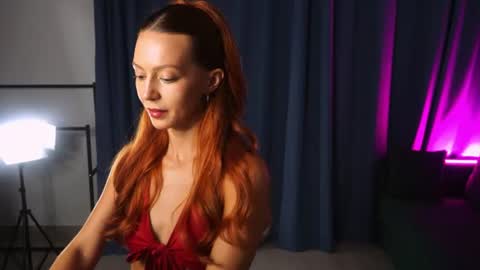 Snapshot of amilifox1 chatting on 06-28-26, 05:19 amilifox1 online show from 06-28-26, 05:19