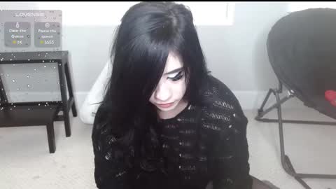 Snapshot of amilustxx chatting on 01-28-25, 05:46 amilust online show from 01-28-25, 05:46