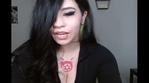 Snapshot of amilustxx chatting on 09-28-25, 07:41 amilust online show from 09-28-25, 07:41