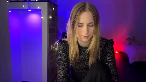 Snapshot of amily_sunray chatting on 07-16-26, 05:41 Amily online show from 07-16-26, 05:41