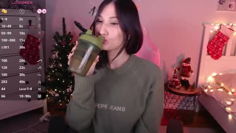 Snapshot of aminegulse chatting on 01-02-25, 04:30 Camilla online show from 01-02-25, 04:30