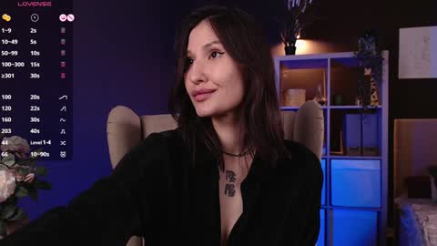 Snapshot of aminegulse chatting on 01-29-25, 03:33 Camilla online show from 01-29-25, 03:33