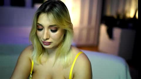 Snapshot of amira_velvet chatting on 06-03-26, 04:56 Mira online show from 06-03-26, 04:56