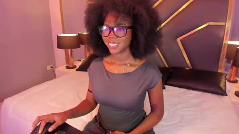 Snapshot of amirajones chatting on 06-15-26, 08:55 amirajones online show from 06-15-26, 08:55