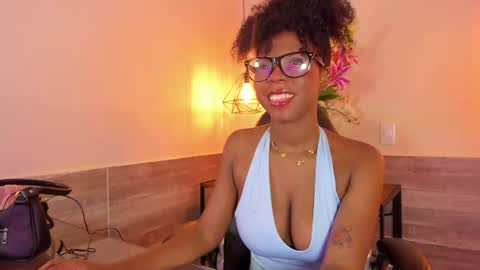 Snapshot of amirajones chatting on 06-19-26, 08:45 amirajones online show from 06-19-26, 08:45