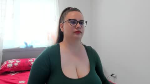 Amira Vyxen online show from 06-08-26, 07:31