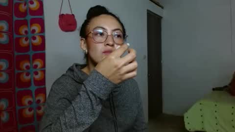 amitlu_ online show from 10-27-25, 09:41