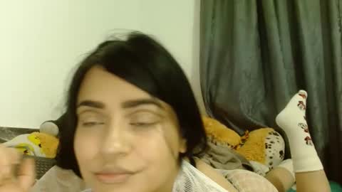 Snapshot of ammbaar1 chatting on 09-27-25, 10:48 Ambaar online show from 09-27-25, 10:48