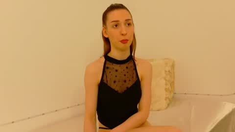 ammellia_x online show from 07-24-26, 05:38