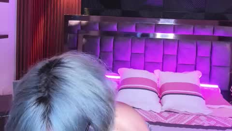 Snapshot of ammie_rouge chatting on 01-09-26, 08:21 Ammie rouge online show from 01-09-26, 08:21