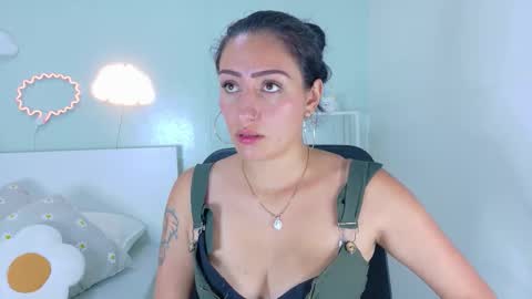 A M M Y  online show from 02-18-26, 11:06