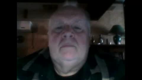 Snapshot of amor196112 chatting on 11-05-25, 01:22 amor196112 online show from 11-05-25, 01:22