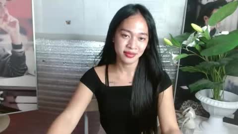 Snapshot of amor_power27 chatting on 09-15-25, 10:48 amor_power27 online show from 09-15-25, 10:48