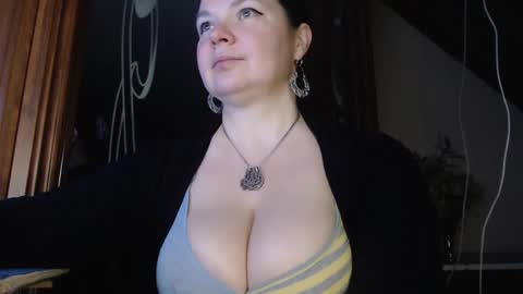 amorelara online show from 01-28-25, 04:50