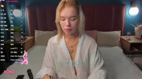 Lune online show from 07-29-26, 01:26