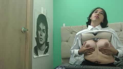 amoremerchmar online show from 06-26-26, 03:11