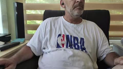 Snapshot of amorlin chatting on 06-10-26, 08:02 AmorLin online show from 06-10-26, 08:02