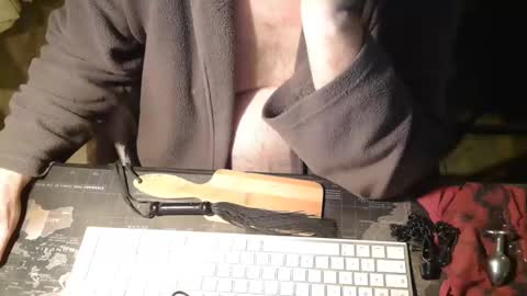 Snapshot of amslave4f chatting on 02-25-25, 08:14 amslave4f online show from 02-25-25, 08:14