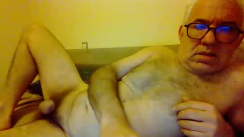 Snapshot of amstel69 chatting on 10-03-25, 03:20 amstel69 online show from 10-03-25, 03:20