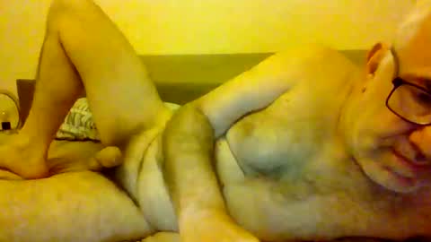 Snapshot of amstel69 chatting on 06-05-26, 02:56 amstel69 online show from 06-05-26, 02:56