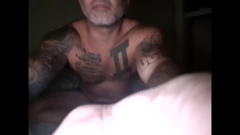 JUSTIN online show from 04-18-26, 01:26