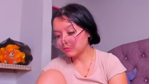 Snapshot of amy__a chatting on 04-27-26, 06:44 tatiana 3 online show from 04-27-26, 06:44