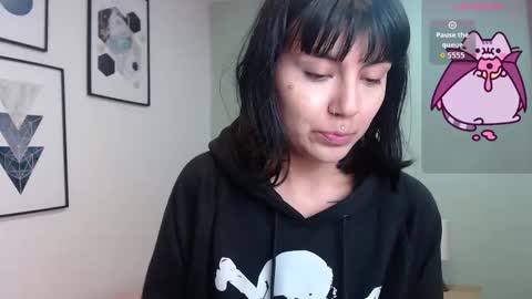 Amy 3 online show from 10-17-25, 04:37