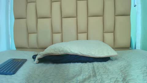 amy__wats0n online show from 02-01-25, 01:23