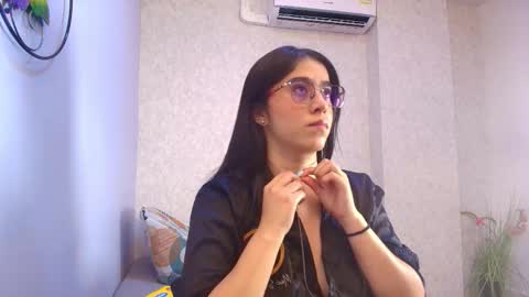 amy__wats0n online show from 12-18-25, 07:09