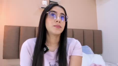 Snapshot of amy__wats0n chatting on 06-01-26, 07:04 amy__wats0n online show from 06-01-26, 07:04