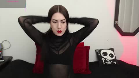 Amy online show from 11-08-25, 03:23