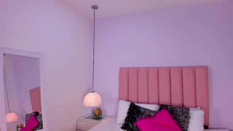 Aleja   online show from 11-11-25, 02:55