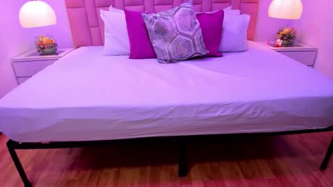 Aleja   online show from 01-09-26, 03:20