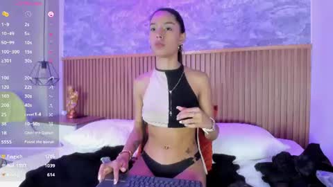 Snapshot of amy_kross chatting on 07-28-26, 04:39 Amy online show from 07-28-26, 04:39