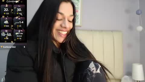 Snapshot of amy_le chatting on 06-19-26, 01:37 Amy online show from 06-19-26, 01:37