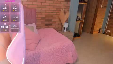 Amy sophia 3 online show from 07-09-26, 11:03