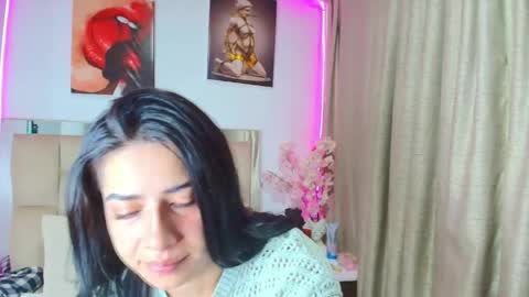 Snapshot of amy_swann chatting on 04-09-26, 11:37 Amy online show from 04-09-26, 11:37