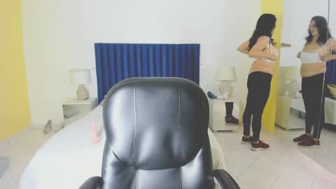 Snapshot of amy_walls7 chatting on 04-30-26, 11:49 amy_walls7 online show from 04-30-26, 11:49