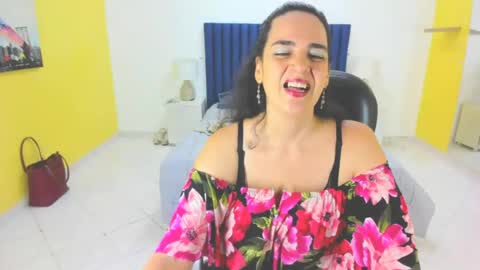 Snapshot of amy_walls7 chatting on 05-08-26, 11:59 amy_walls7 online show from 05-08-26, 11:59