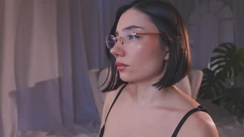 Snapshot of amyarmstrong chatting on 05-18-26, 10:37 Amy Armstrong online show from 05-18-26, 10:37